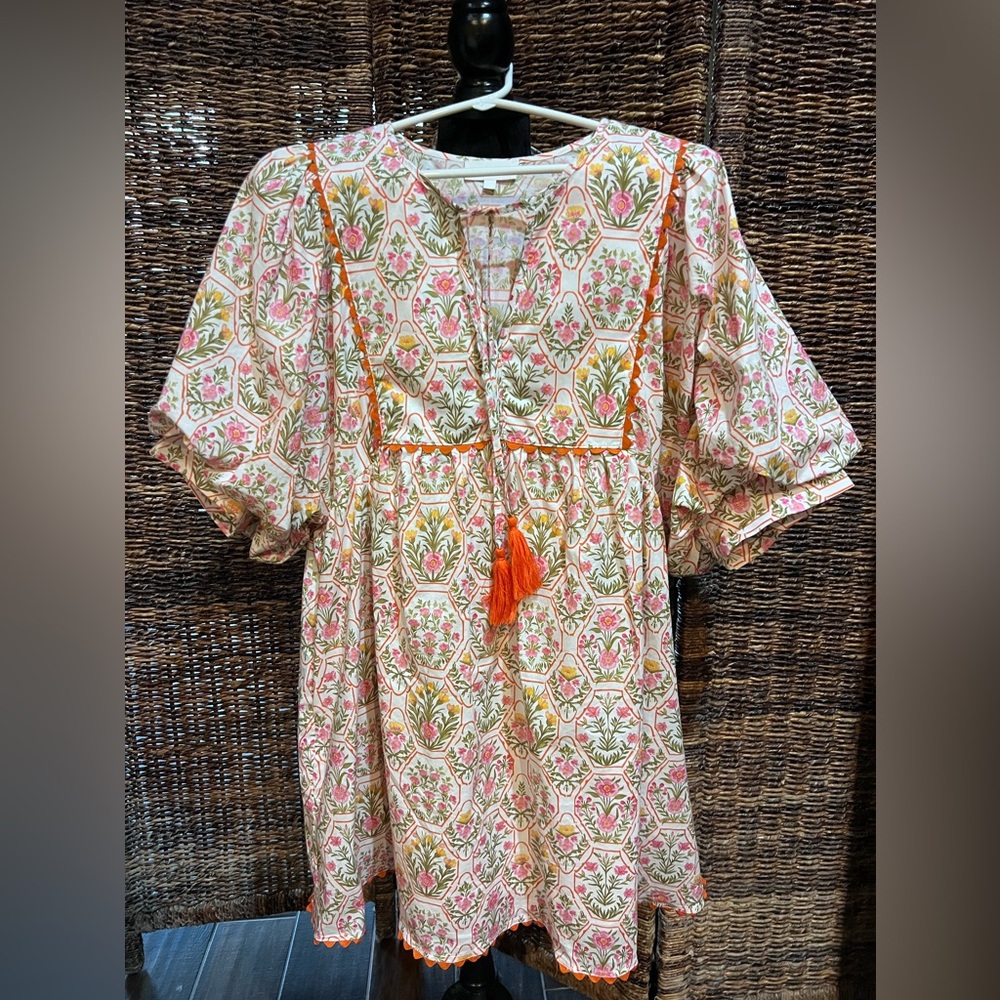 Super cute Entro dress